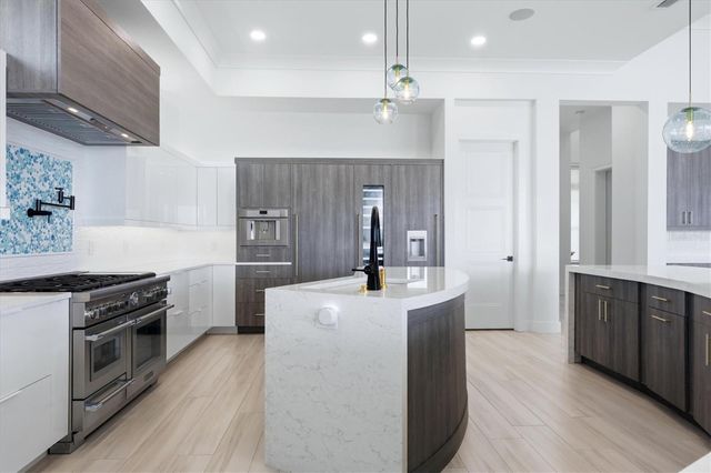 387 S SHORE DRIVE, Sarasota, FL 34234