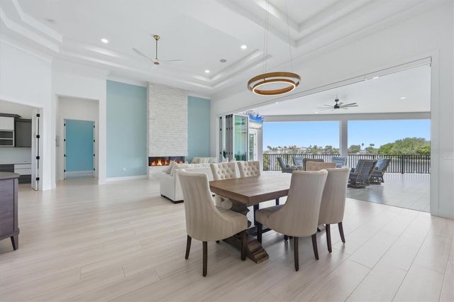 387 S SHORE DRIVE, Sarasota, FL 34234