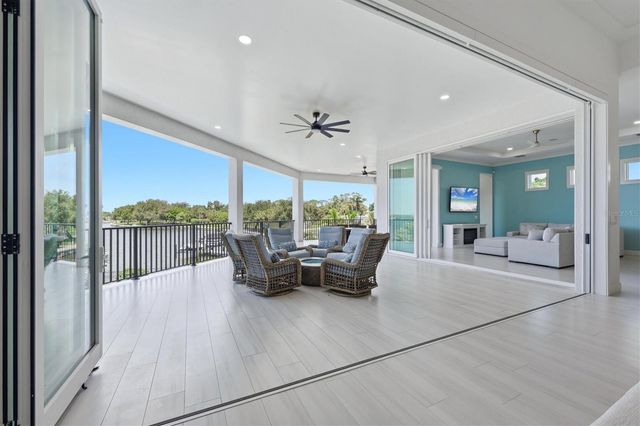 387 S SHORE DRIVE, Sarasota, FL 34234