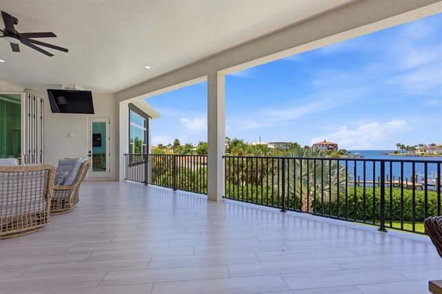 387 S SHORE DRIVE, Sarasota, FL 34234