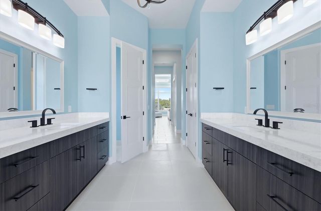 387 S SHORE DRIVE, Sarasota, FL 34234