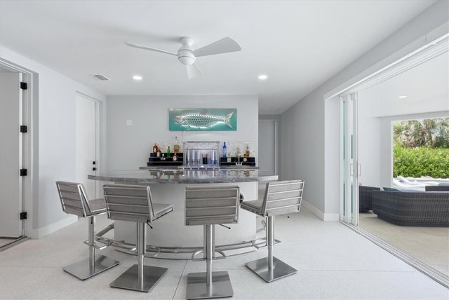 387 S SHORE DRIVE, Sarasota, FL 34234