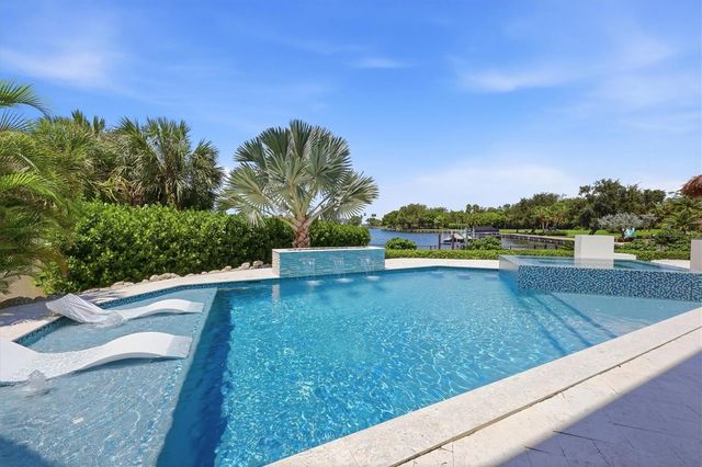 387 S SHORE DRIVE, Sarasota, FL 34234