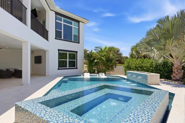 387 S SHORE DRIVE, Sarasota, FL 34234