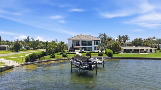 387 S SHORE DRIVE, Sarasota, FL 34234