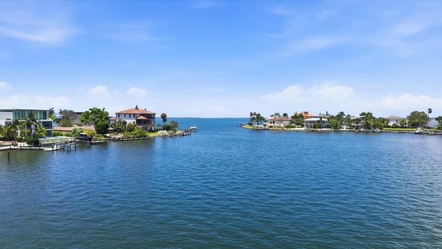 387 S SHORE DRIVE, Sarasota, FL 34234