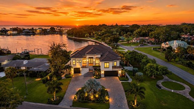 387 S SHORE DRIVE, Sarasota, FL 34234