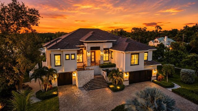 387 S SHORE DRIVE, Sarasota, FL 34234