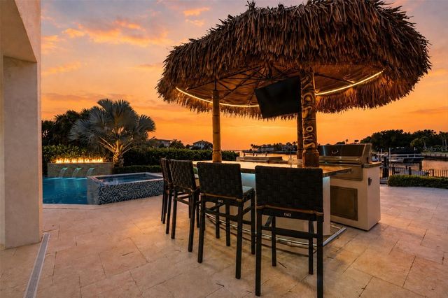 387 S SHORE DRIVE, Sarasota, FL 34234