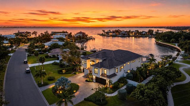 387 S SHORE DRIVE, Sarasota, FL 34234