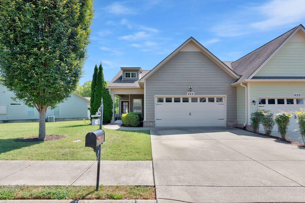 422 Bruce Dr, Spring Hill, TN 37174
