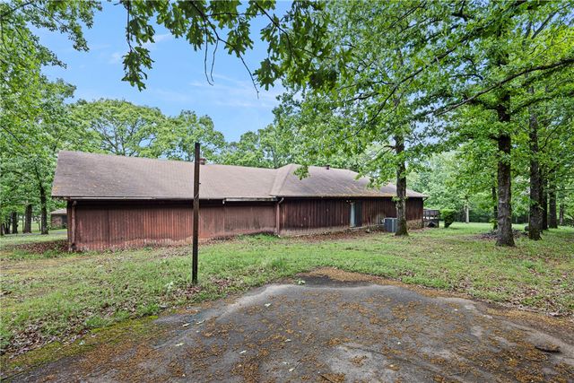 176 High Acres Drive, Russellville, AR 72802