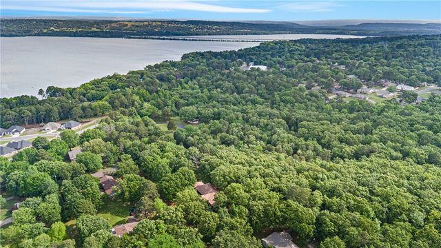 176 High Acres Drive, Russellville, AR 72802
