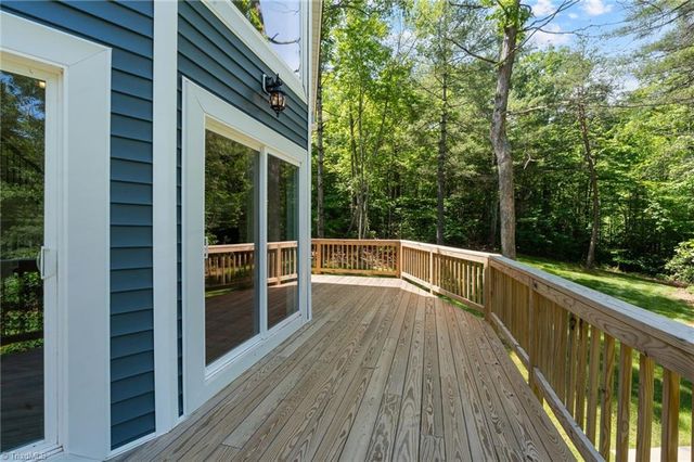 686 SweetWater Road, Boomer, NC 28606