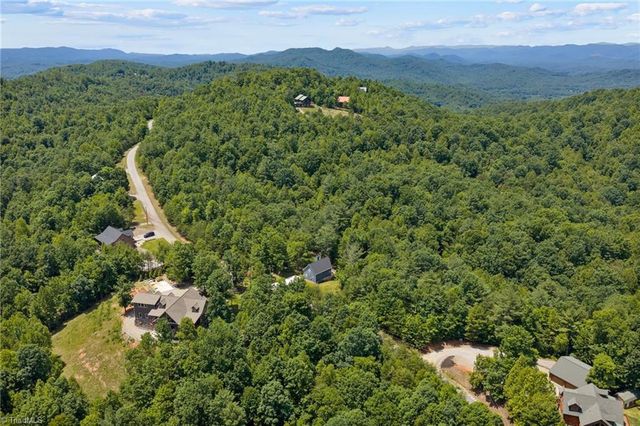 686 SweetWater Road, Boomer, NC 28606