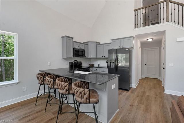 686 SweetWater Road, Boomer, NC 28606
