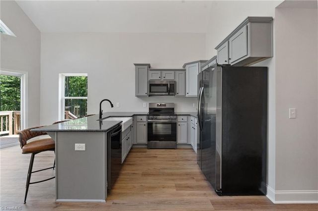 686 SweetWater Road, Boomer, NC 28606