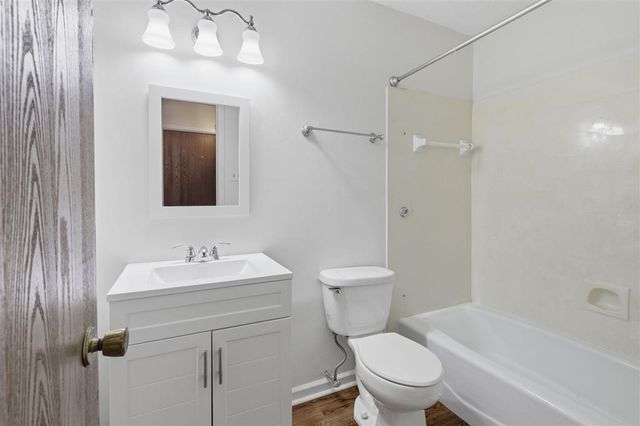 5680 Spanish Mission Court, Lake Charles, LA 70605