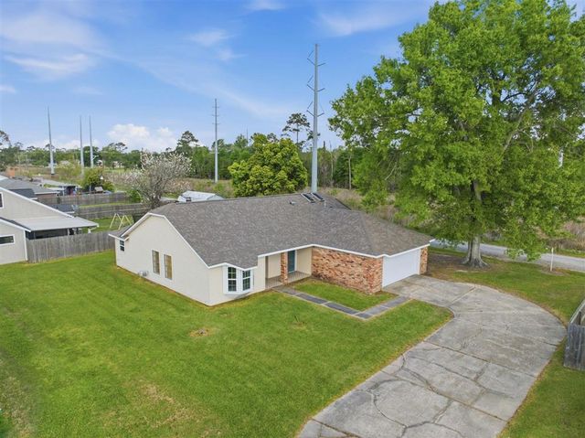 5680 Spanish Mission Court, Lake Charles, LA 70605