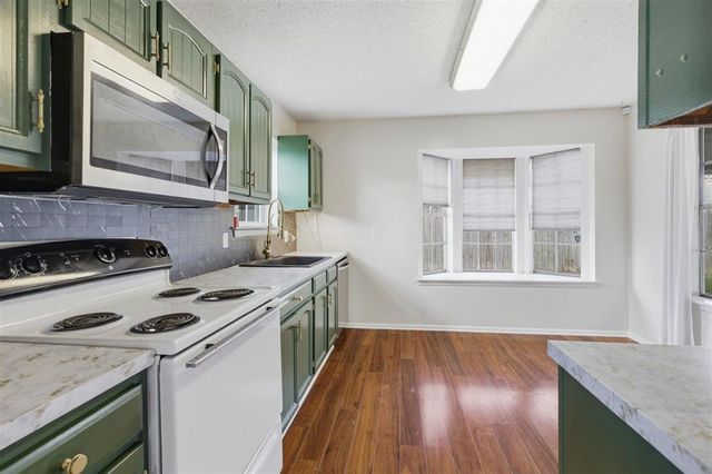 5680 Spanish Mission Court, Lake Charles, LA 70605