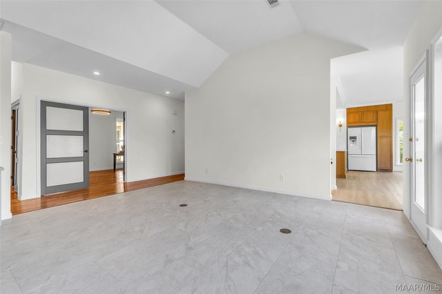221 Doe Drive, Prattville, AL 36067