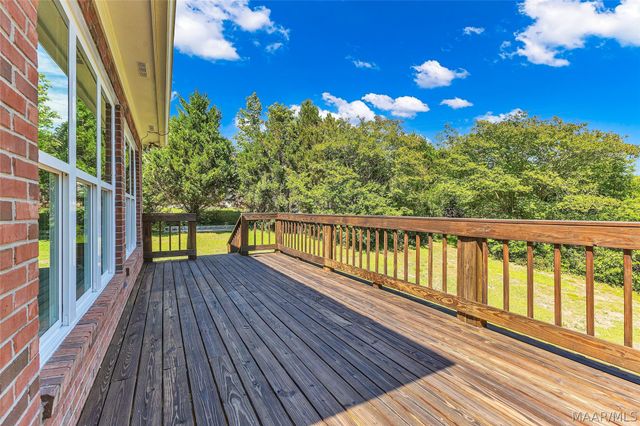 221 Doe Drive, Prattville, AL 36067