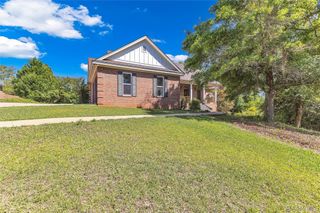 221 Doe Drive, Prattville, AL 36067