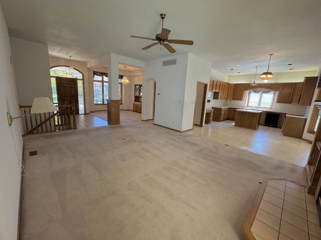 2325 Potters Ct., El Dorado, KS 67042