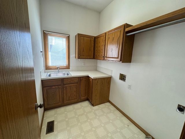 2325 Potters Ct., El Dorado, KS 67042
