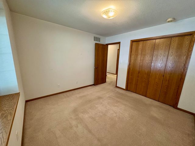 2325 Potters Ct., El Dorado, KS 67042