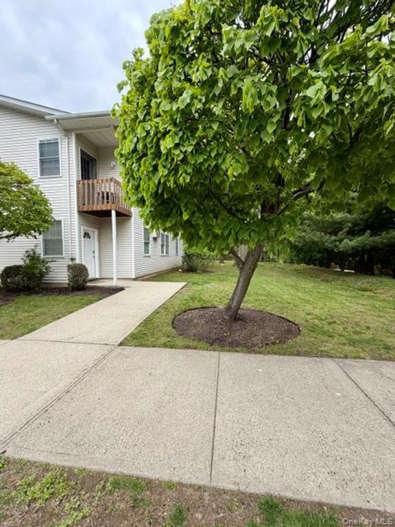 101 Pipetown Hill Road, Nanuet, NY 10954