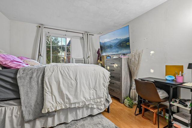 21 Staples Ave 23, Everett, MA 02149
