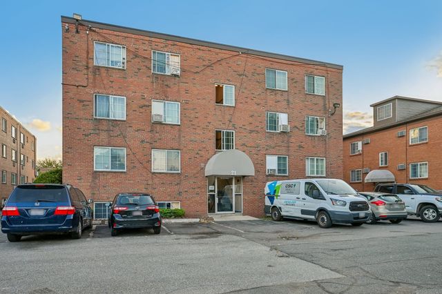 21 Staples Ave 23, Everett, MA 02149