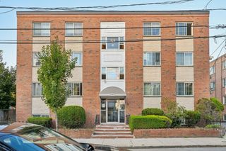 21 Staples Ave 23, Everett, MA 02149