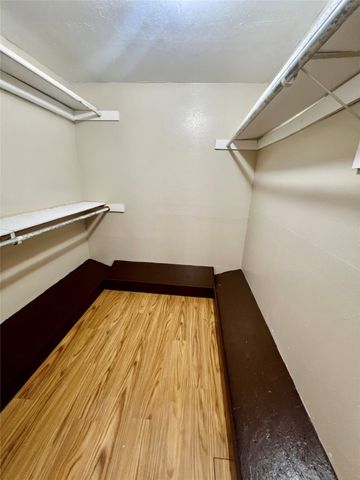 1018 S Seaman Street, Eastland, TX 76448