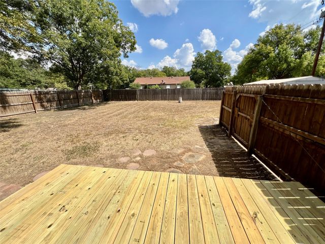 1018 S Seaman Street, Eastland, TX 76448