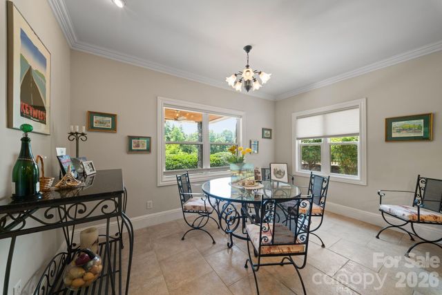195 Oak Lane, Mars Hill, NC 28754
