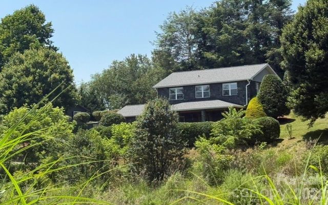 195 Oak Lane, Mars Hill, NC 28754