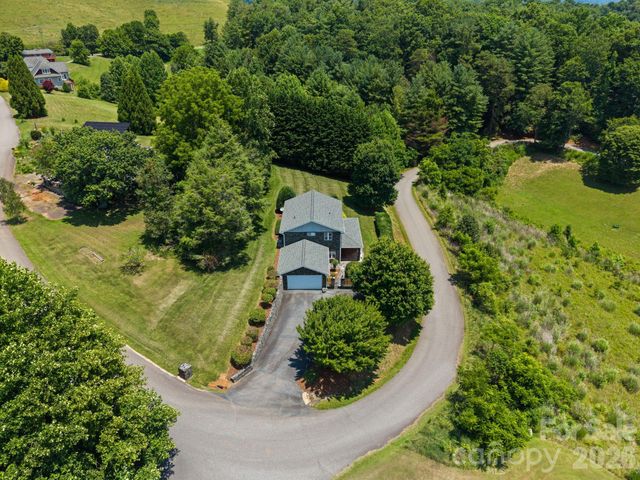 195 Oak Lane, Mars Hill, NC 28754