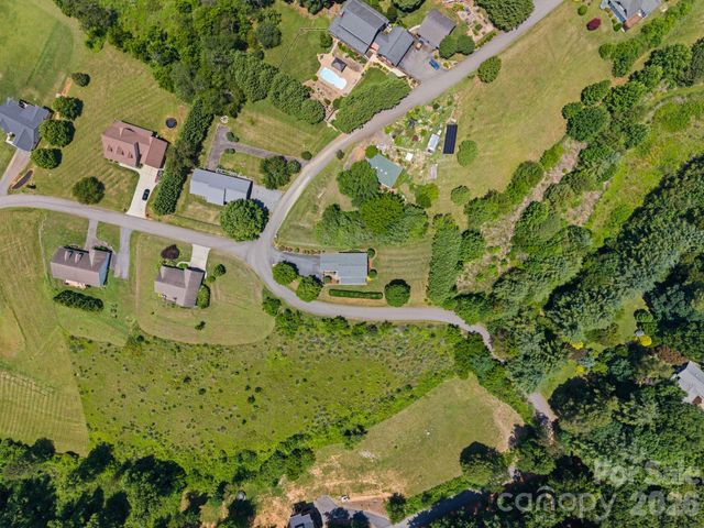 195 Oak Lane, Mars Hill, NC 28754
