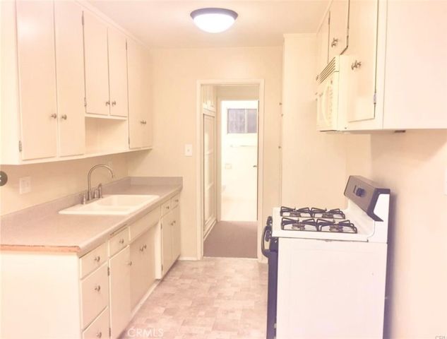 734 Linden 3, Long Beach, CA 90813