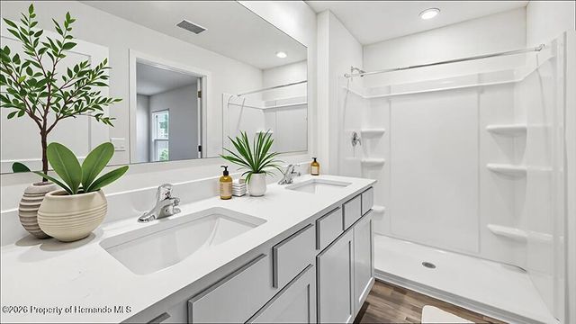 10574 Tucker Road, Weeki Wachee, FL 34613