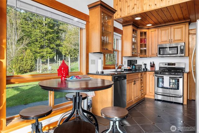 382 E Bergeson Road, Shelton, WA 98584