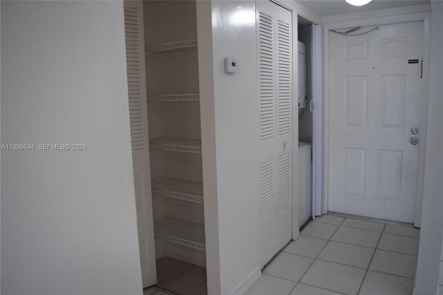 10013 Winding Lake Rd 102, Sunrise, FL 33351