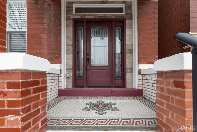 2911 Michigan Avenue, St Louis, MO 63118