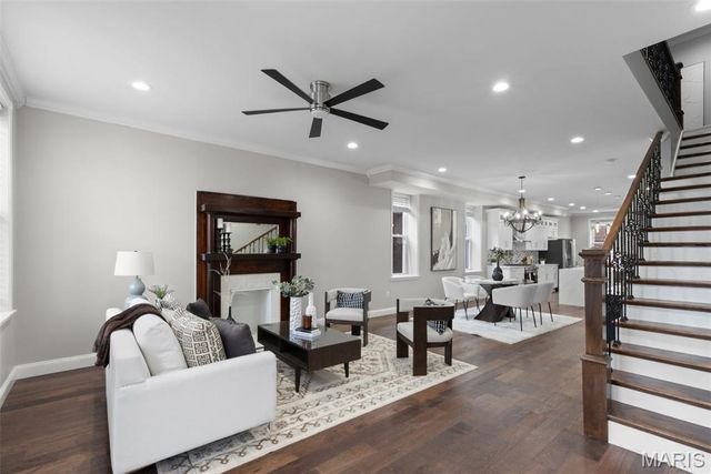 2911 Michigan Avenue, St Louis, MO 63118