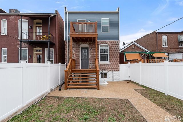 2911 Michigan Avenue, St Louis, MO 63118