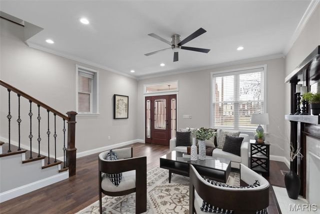 2911 Michigan Avenue, St Louis, MO 63118