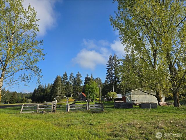 140 E Virgil Drive W, Allyn, WA 98524