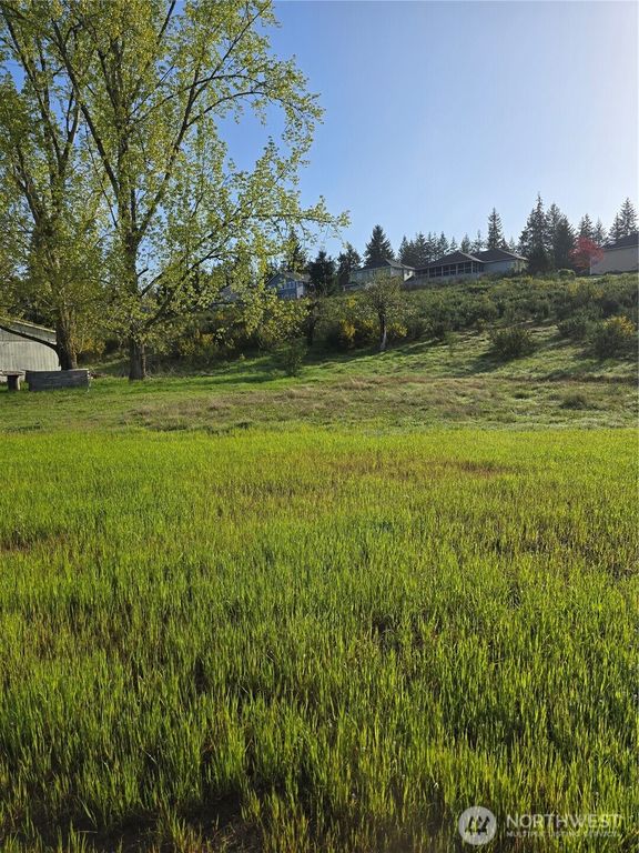 140 E Virgil Drive W, Allyn, WA 98524